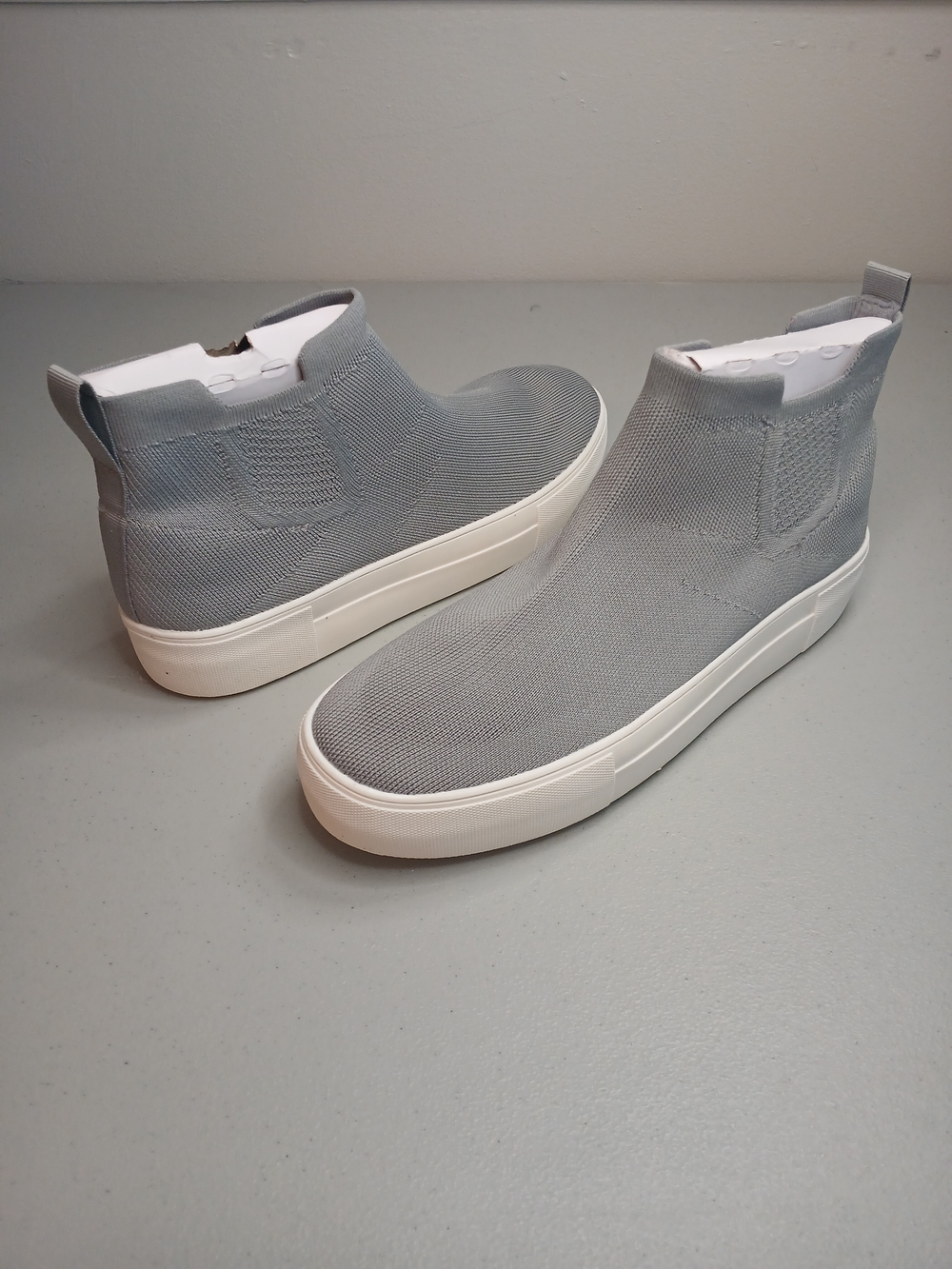 Gray Knit Slip On High Top Platform Sneaker 10 New!